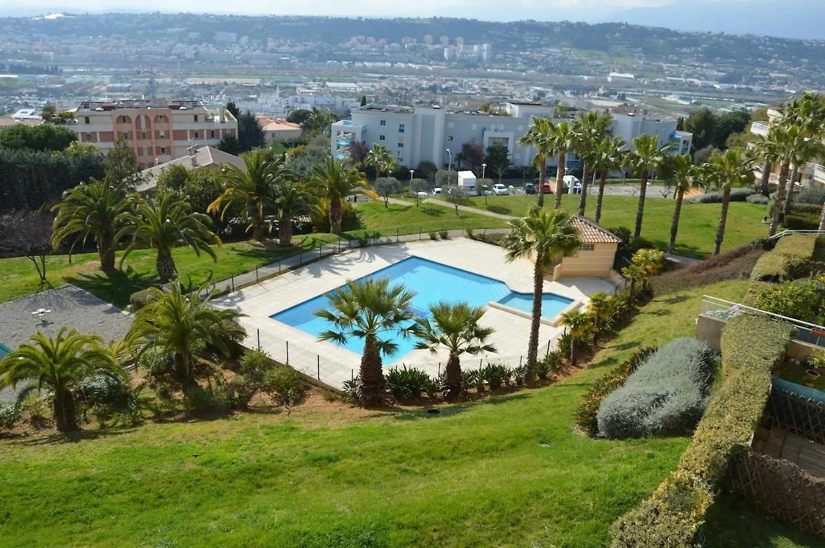 Studio Equipe Dans Une Residence Avec Piscine A 10Mn Du Centre Ville نيس